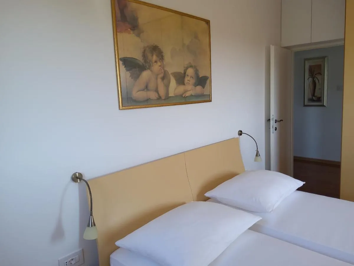 Apartments Rea Црес 0*,  Хорватия
